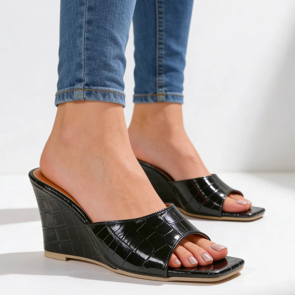 Mara Croc Wedge