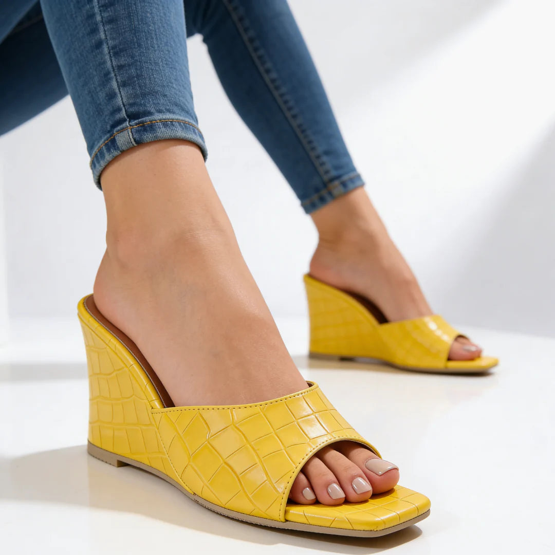 Mara Croc Wedge