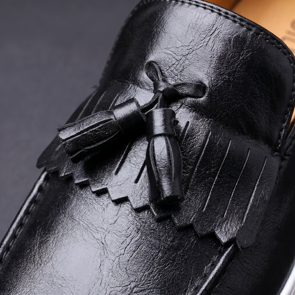 Matteo Tassel Loafer