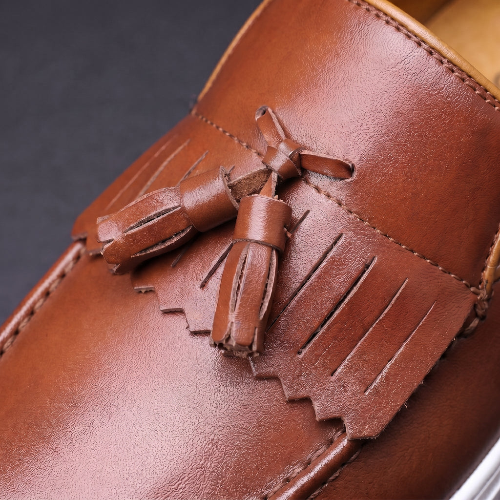 Matteo Tassel Loafer