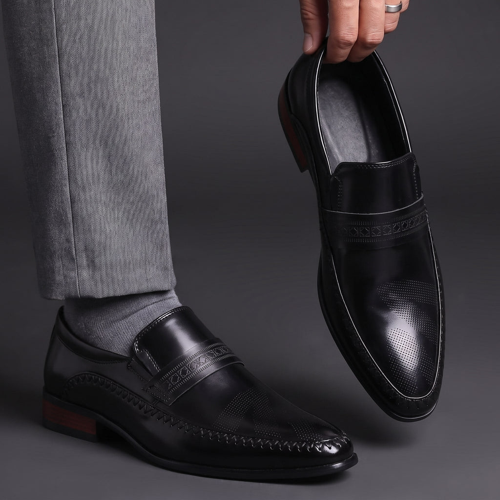 Ostuni Whipstitch Loafer