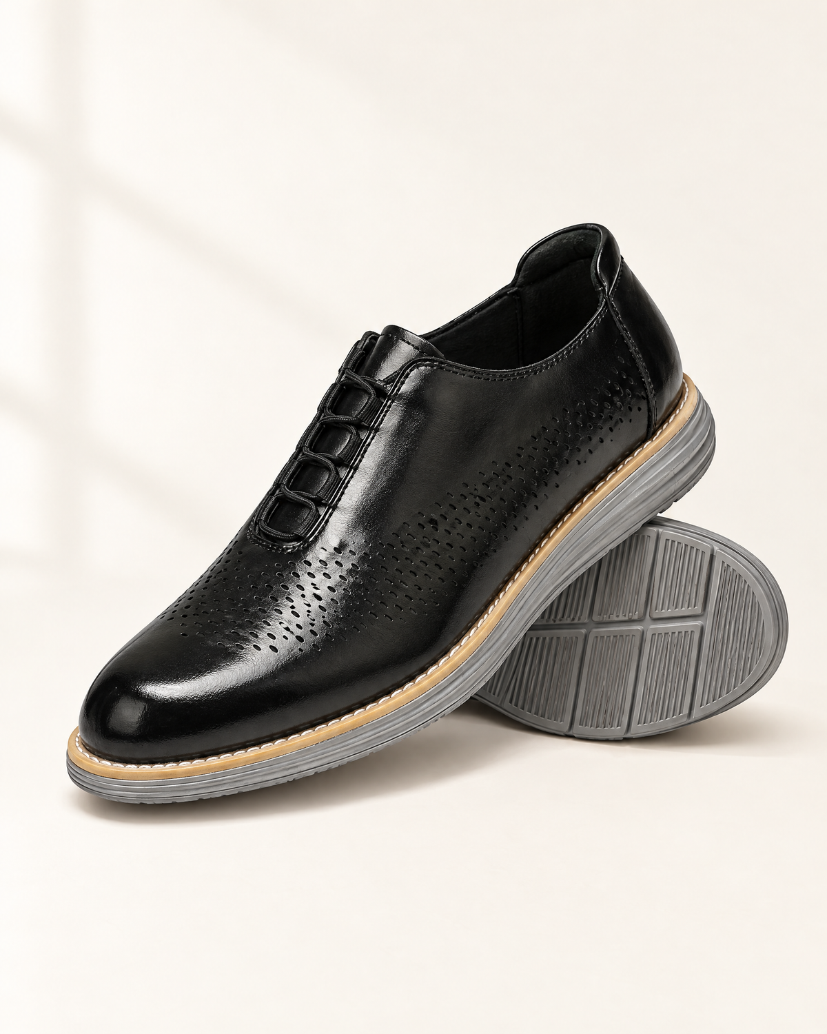 The Padova in Black, sole