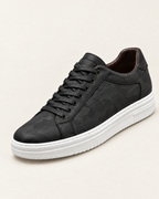The Savona in Black, three-quarter view