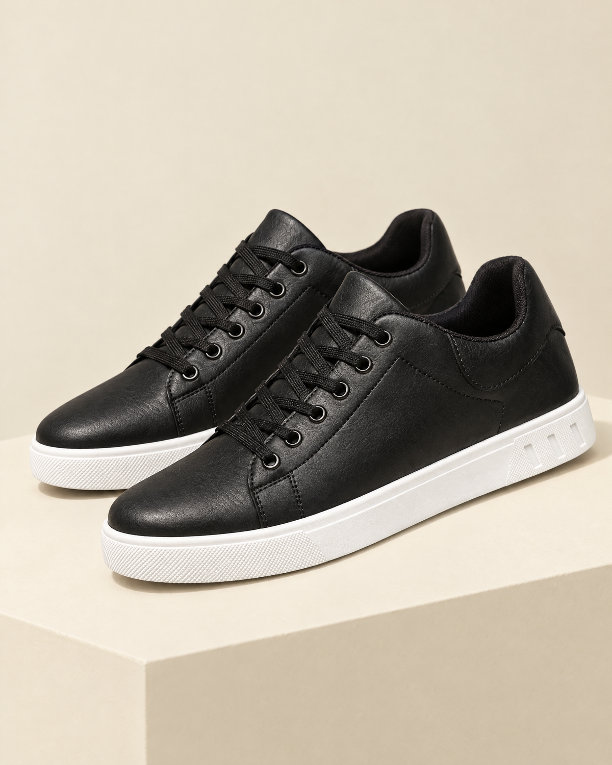 The Stresa in Black - VIA NOVA
